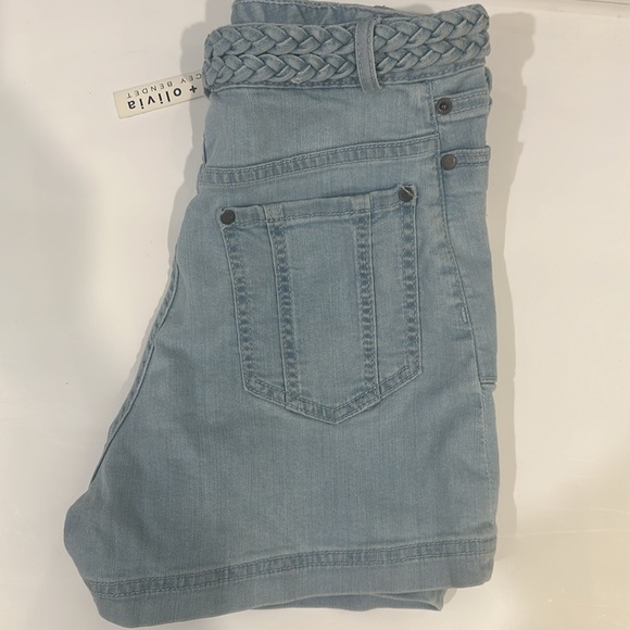 Alice and Olivia Jean Shorts - Picture 3 of 4